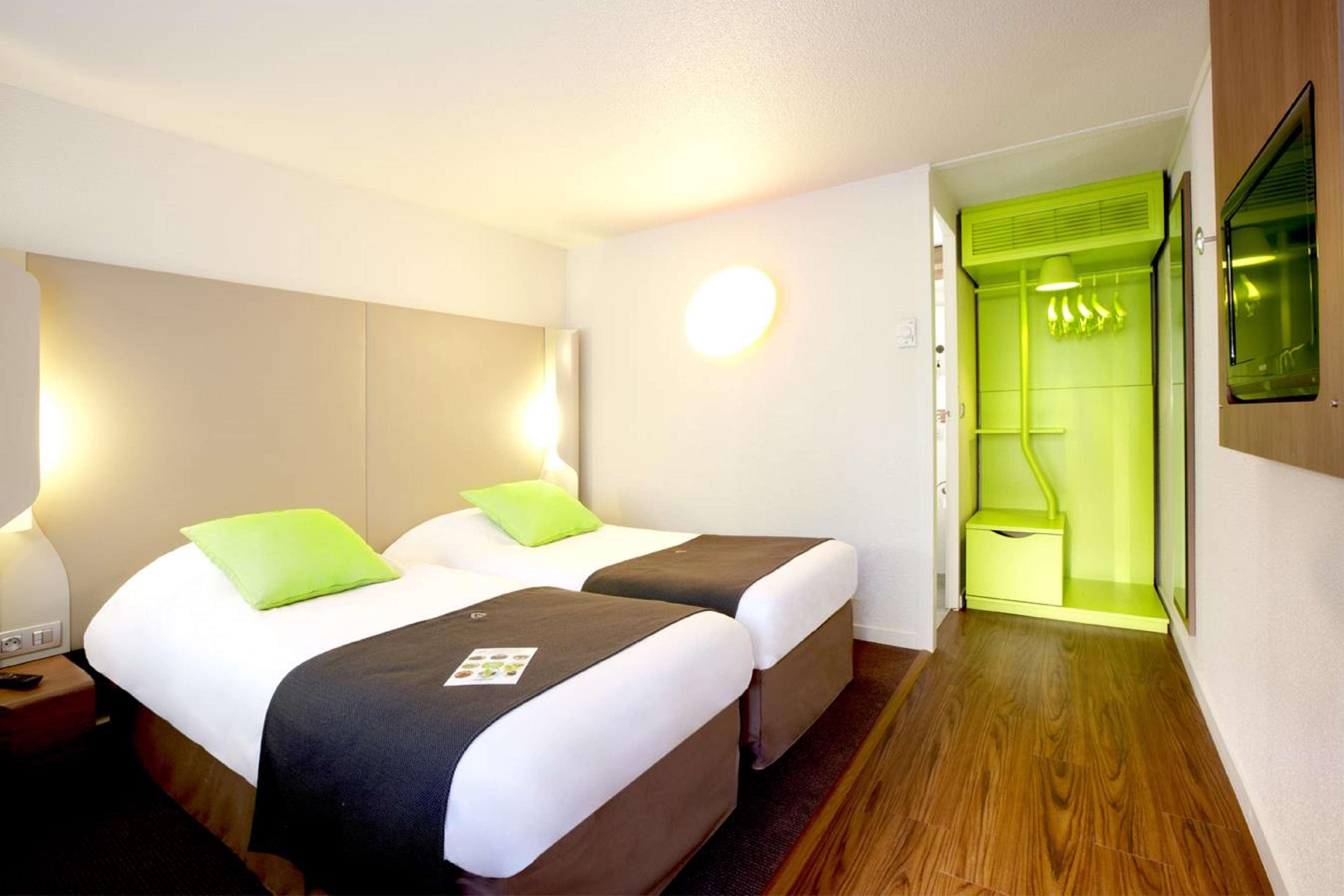 Campanile Chartres Otel Dış mekan fotoğraf